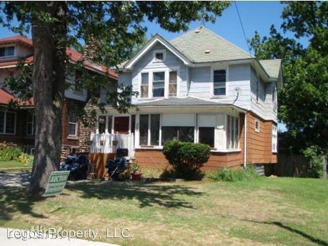 Building Photo - 268 Cesar E Chavez Ave