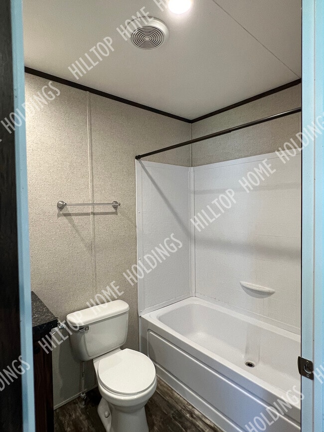 Building Photo - 51 Hilltop Rd