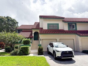 Building Photo - 12 Lexington Ln E