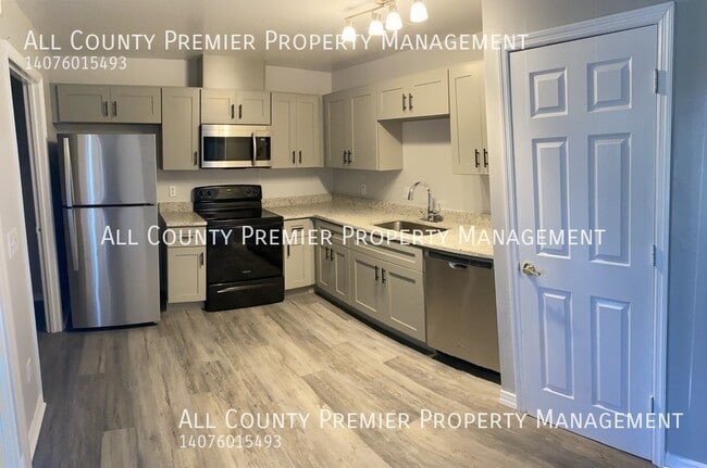 Building Photo - 1215 Ravida Cir