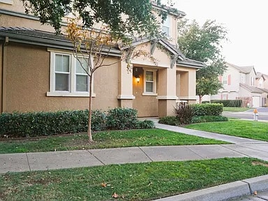 Building Photo - 3000 Calmo Way