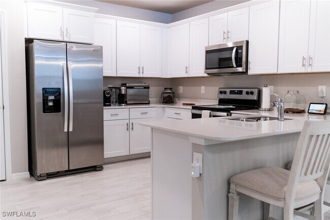 Foto del edificio - 1476 Laurel Brk Ln