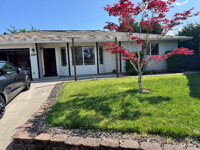 Building Photo - 6246 SE Wicker Ct