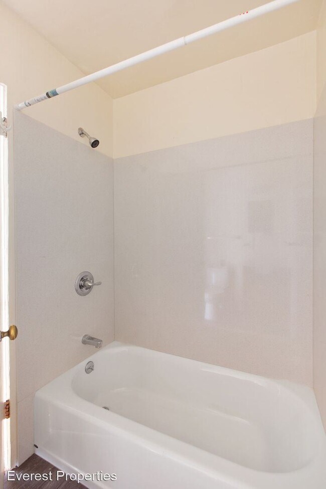 Foto del edificio - 2317 Hearst Ave