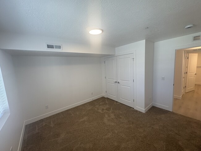 Building Photo - 2028 Sawmill Blvd