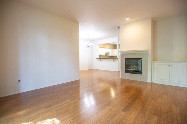 Building Photo - 11370 SW Thunder Terrace