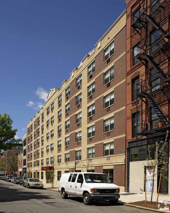 Foto del edificio - 709 E 6th St