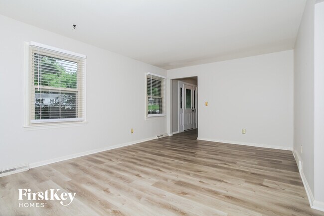Building Photo - 10616 Thistlewood Ct
