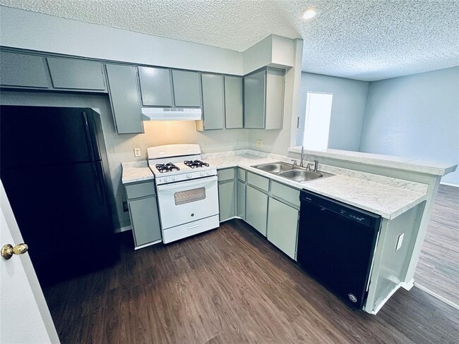 Building Photo - 4901 Merritt Cir