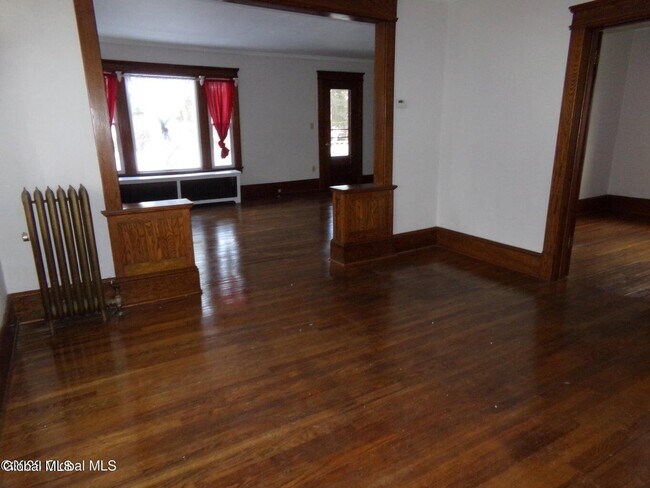 Foto del edificio - 10 S Park Dr