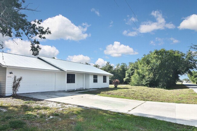 Foto del edificio - 2374 Dorsey Dr