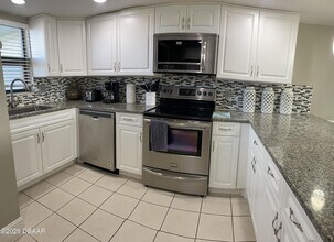 Building Photo - 1571 S Atlantic Ave