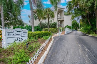 Building Photo - 3325 Bayshore Blvd