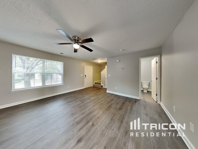Building Photo - 1400 Jordans Pond Ln