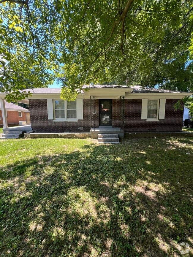 Building Photo - 1717 Willow Wood Ave