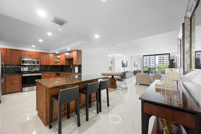 Foto del edificio - 500 Three Islands Blvd