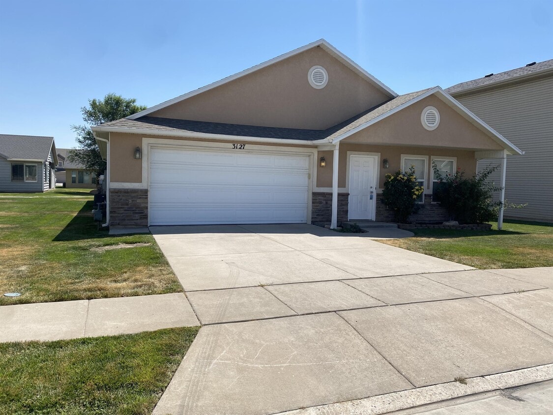 3127 W 525 N, West Point, UT 84015 House Rental in West Point, UT