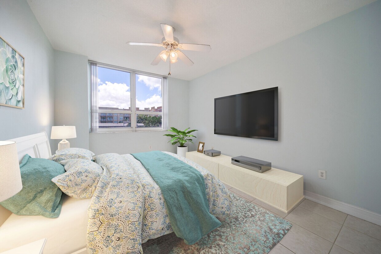 bdrm - 2000 N Bayshore Dr