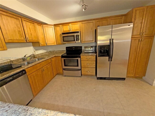 Foto del edificio - 400 Leslie Dr