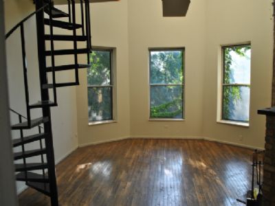 Foto principal - 3435 N Elaine Pl
