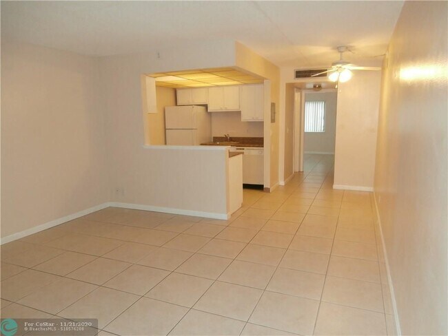 Foto del edificio - 315 N Lake Dr