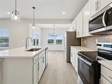 Building Photo - 4253 Skyridge Dr