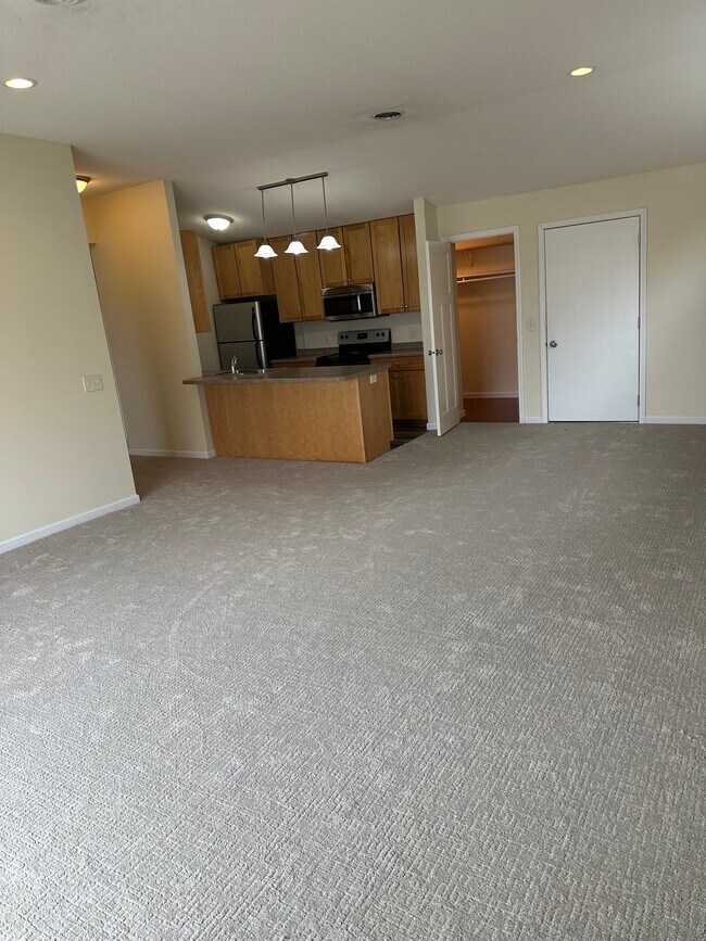 Foto del edificio - 2404 3rd Ave SE