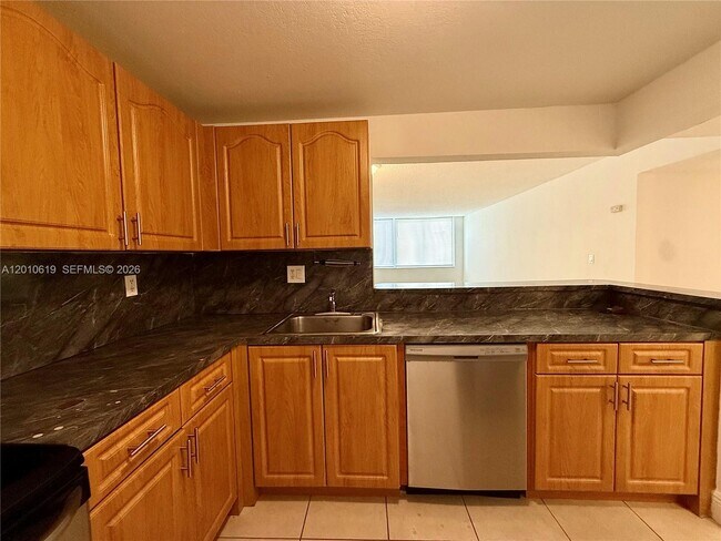 Foto del edificio - 9143 SW 77th Ave