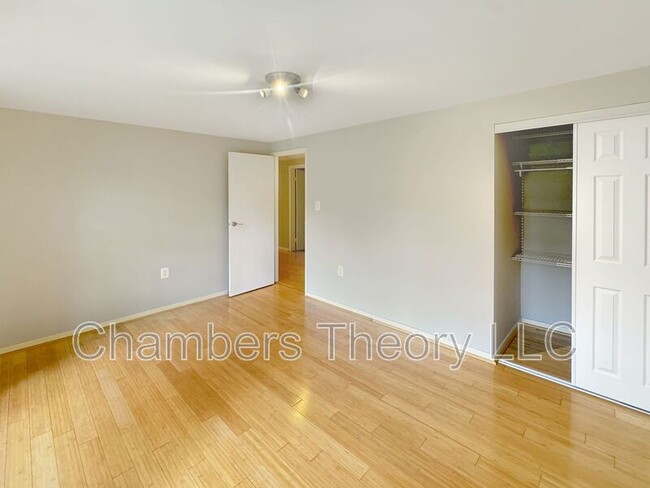 Foto del edificio - 2200 Jester Ct