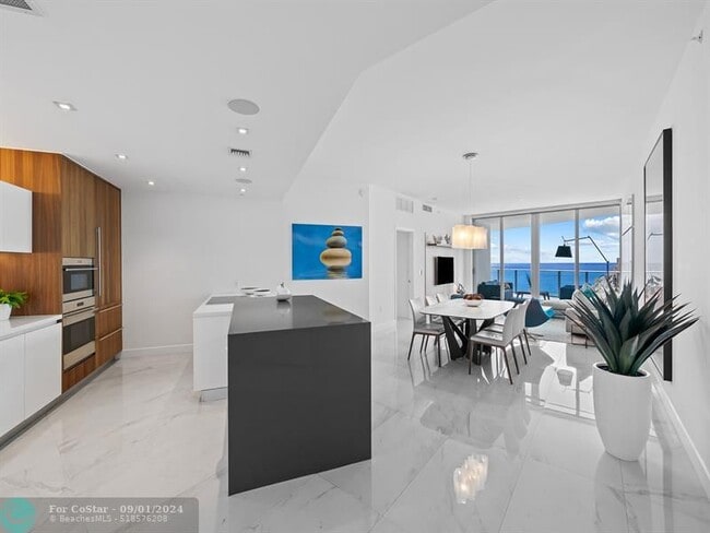 Building Photo - 701 N Fort Lauderdale Beach Blvd