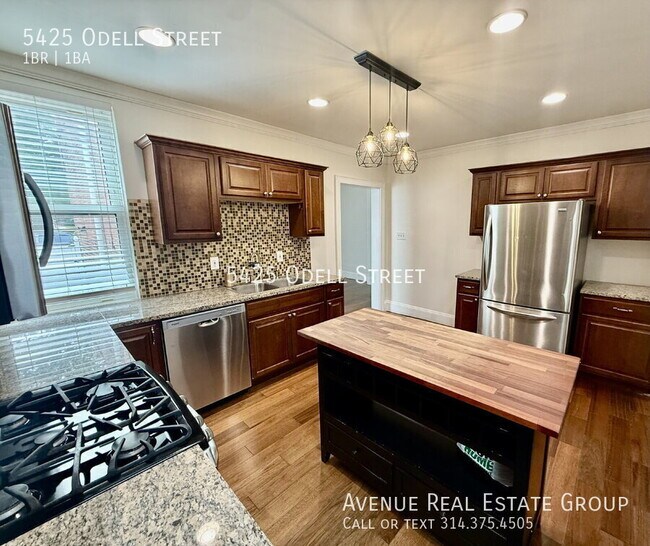 Foto del edificio - 5425 Odell St