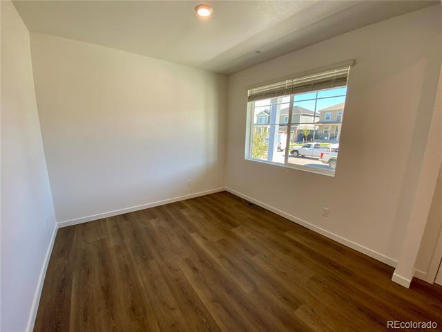 Foto del edificio - 9935 Ceylon Ct