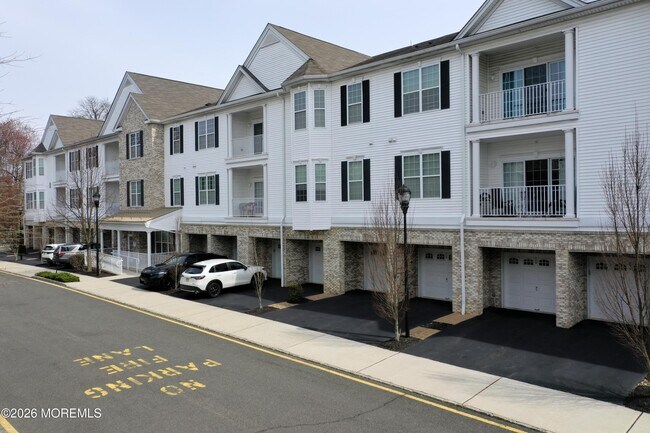 Foto del edificio - 112 Regency Ct