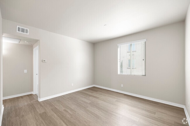 Building Photo - Montecito