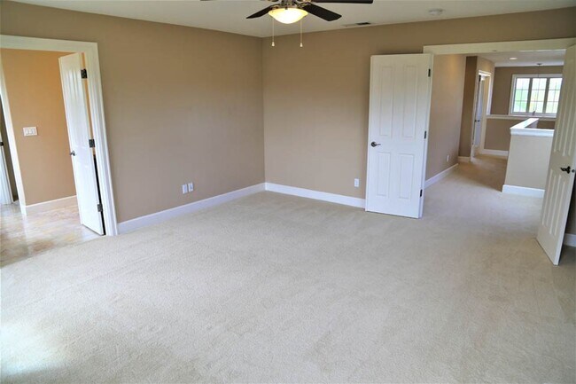 Foto del edificio - Nice 4bed/2.5 Bath Home, Gas Range