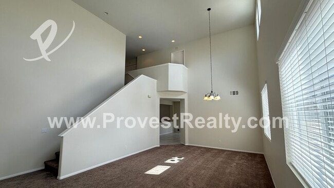 Foto del edificio - 15847 Barrel Cactus Ln