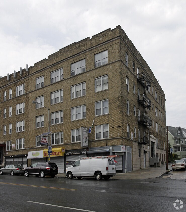 Primary Photo - 1300 Springfield Ave