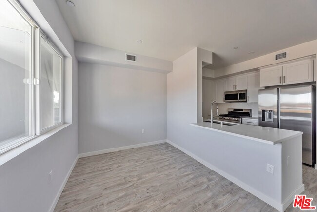 Foto del edificio - 5506 Thornburn St