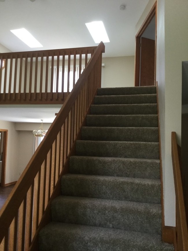 Foto del edificio - Three Bedroom Three Bath Single Family Home