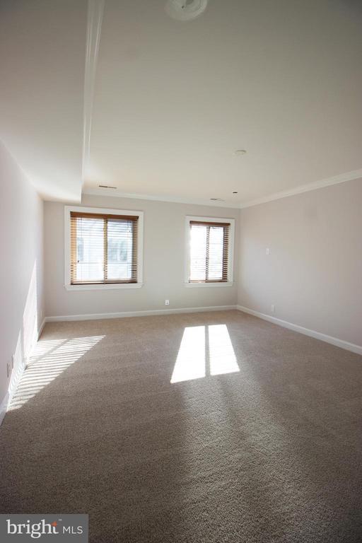 Building Photo - 1218 Eton Ct NW