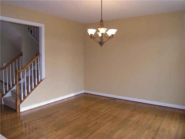 Foto del edificio - 18521 Bear Creek Terrace