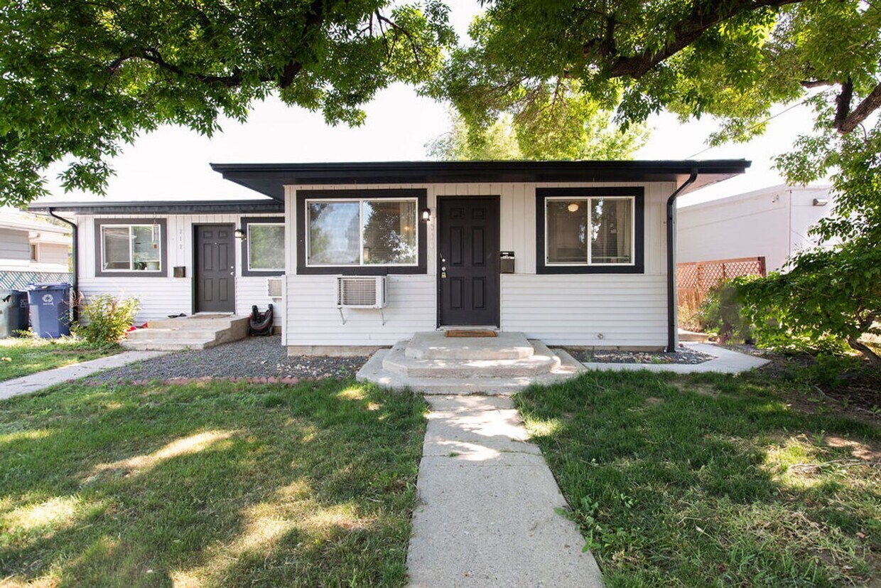 Primary Photo - Charming Fully Furnished 1 Bedroom + Offic...