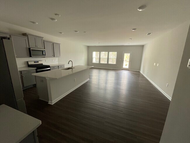 Foto del edificio - 3031 Ranger Dr