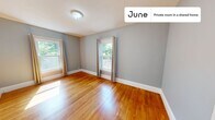 Foto principal - Private bedroom in 7 bed/2 bath Home