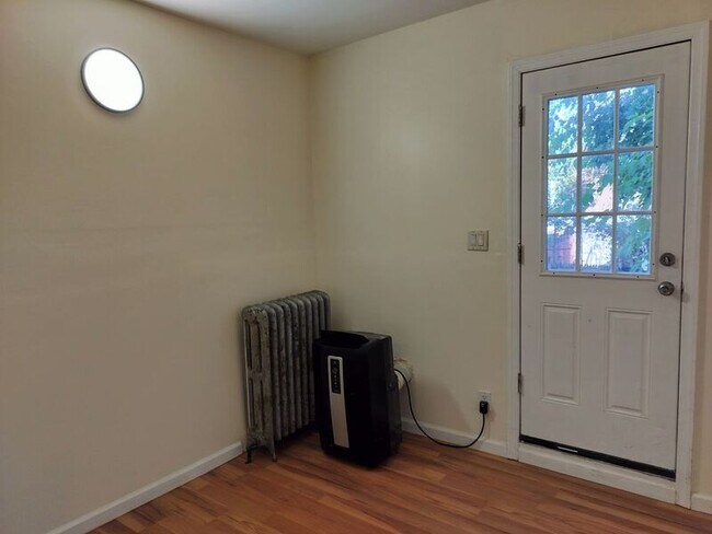 Foto del edificio - 148 Hamilton Ave