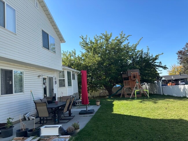 Building Photo - 2258 W 5700 S