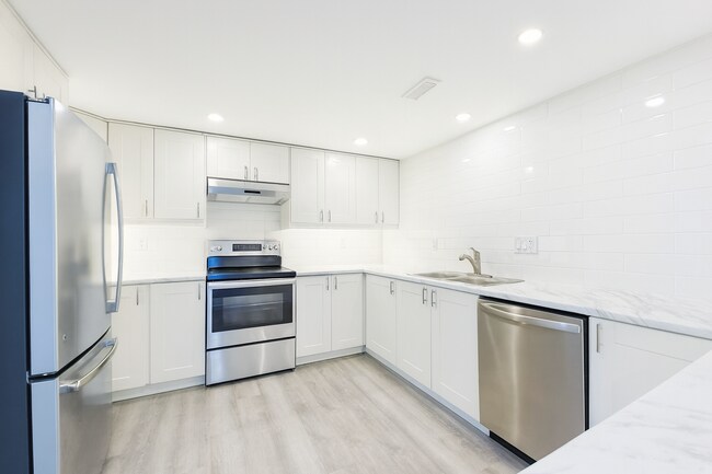 Photo du bâtiment - 61 Dufferin St