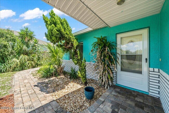 Foto del edificio - 5283 Palmetto Dr