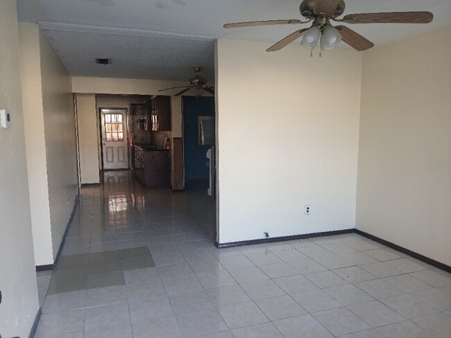 Foto del edificio - 2623 Dahlgreen Ave