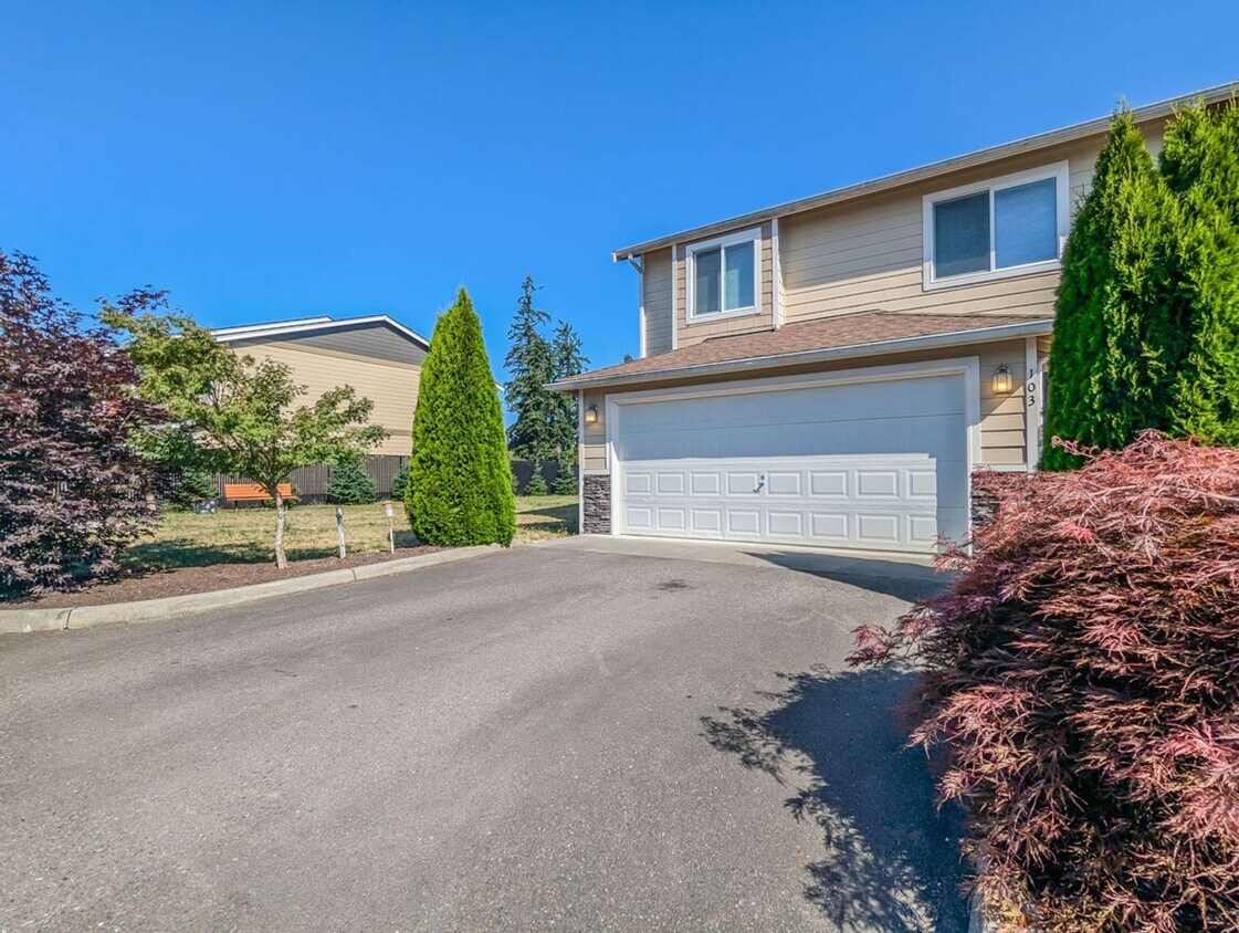 Primary Photo - 11124 45th Ave NE